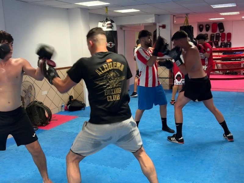 Club Deportivo Kick Boxing Albuera en Bailén-Miraflores, Málaga